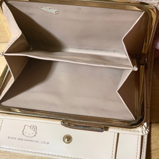 ハローキティ２つ折財布　最終値下げの画像