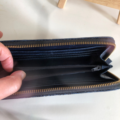 リザード(トカゲ革)長財布
