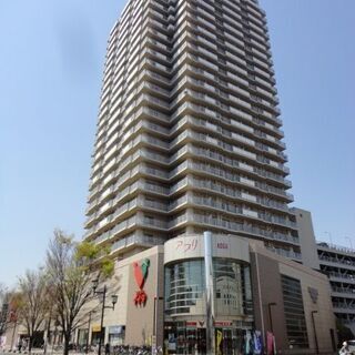 『24階建の24階!!一階はスーパー、夏には花火大会もよく見れる...