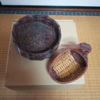 小物入れ　竹細工&藁細工　無料で譲りますの画像