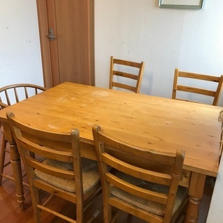 【キャンセル出ました】ダイニング5点セット（ベビーチェアはつきません）