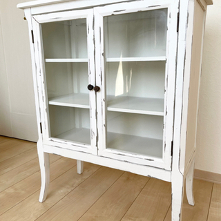 キャビネット棚　シャビーシック風　アンティーク風
