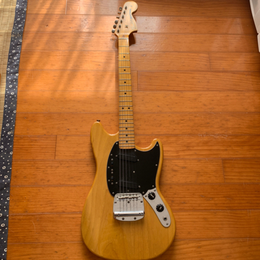 フェンダーJAPANムスタング