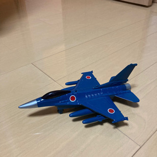 飛行機のおもちゃ日本の画像