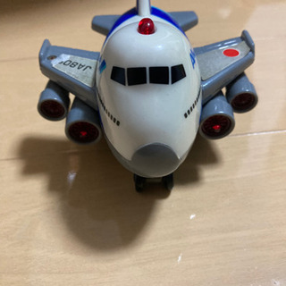 値下げ　飛行機おもちゃプルバックANAの画像