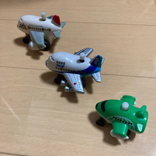 値下げ　くるぴー飛行機3機セットの画像