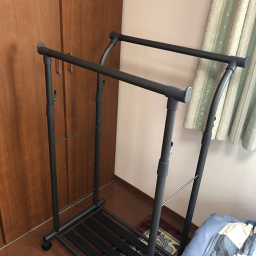 美品ダブルハンガー掛け　再値下げします。