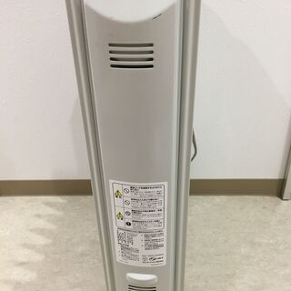 中古　デロンギオイルヒーター　H770812EFS　1200Wの画像