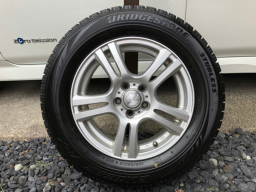 スタッドレスタイヤ　アルミホイール付