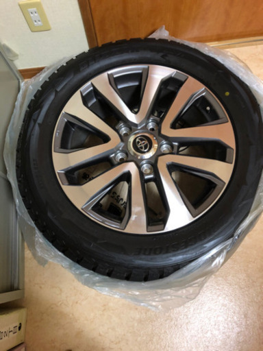 ランドクルーザー200後期　ZX  スタッドレスタイヤ