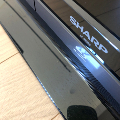 (お取引中)ＡＱＵＯＳ液晶カラーテレビ(ブルーレイディスク)