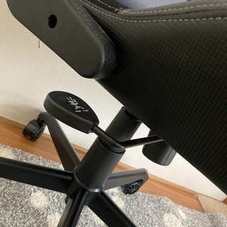 《お譲り先が決まりました^^》rozzi ゲーミングチェア（アーム無し）の画像