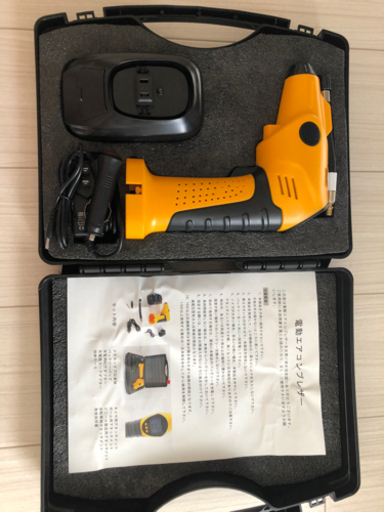 電動エアコンプレッサー 電動空気入れ  ボール 自動車 自転車 バイク  日本語取扱説明書付き イエロー　未使用