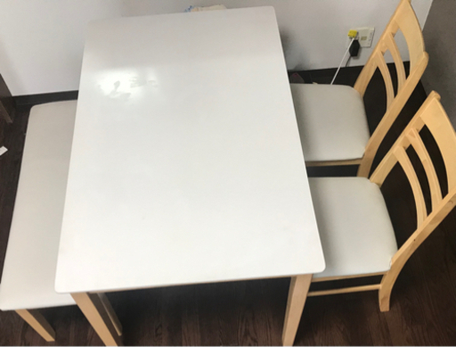 受け渡し予定者決定ダイニングテーブルセット