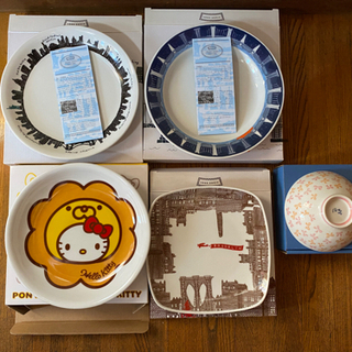 ■新着■新品未使用■お皿、お茶碗■ハローキティーなど５個セット