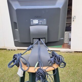 かなり古いPCディスプレイ（ジャンク品）の画像