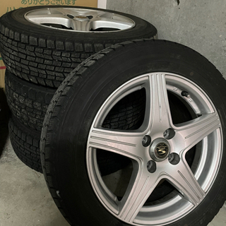 【取りに来れる方】 15インチ6J　4穴  +45アルミホイール + 175/65R15スタッドレスタイヤの画像