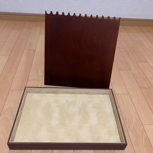 アクセサリー什器とケース