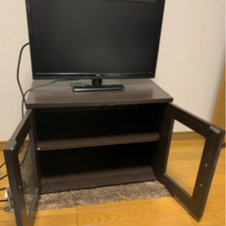 小型のキャビネット(テレビ台)の画像