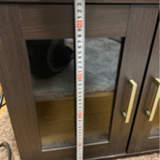 小型のキャビネット(テレビ台)の画像