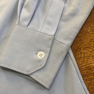 無料　福岡市標準服　警固　男子学生服　長袖シャツ　155A  ２つの画像