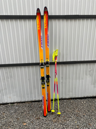 SALOMON スキー板、ビンディング、ストックセット