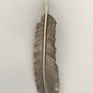 ゴローズ goro's プレーン特大フェザー 左向