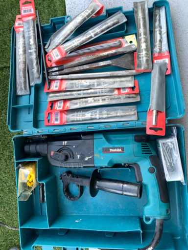 マキタ　ハンマードリル　HR2450  24mm  100V