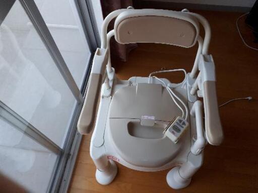 ポータブルトイレ　安寿　はねあげ\u0026暖房便座　消臭液付き