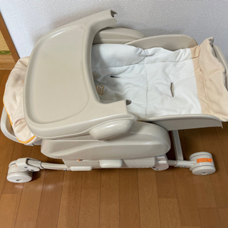 combi ベビーチェア