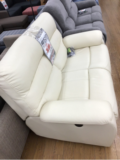 KJ-29【ご来店頂ける方限定】ニトリ　ビリーバー　本革電動リクライニングソファ