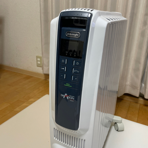 デロンギ　オイルヒーター　ドラゴンデジタル　ストーブ乳幼児用や狭い空間に