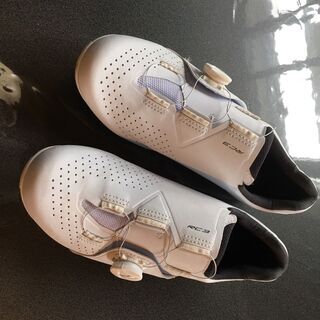 取引中　SHIMANO(シマノ) RC3(SH-RC300) SPD-SL ロードシューズ(ワイド) [ホワイト]の画像