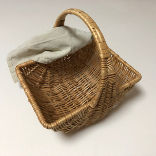 籐ピクニックバスケット小の画像