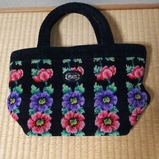 花柄の可愛いバック