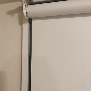 使用3ヶ月　ロールカーテン　　ロールスクリーンの画像