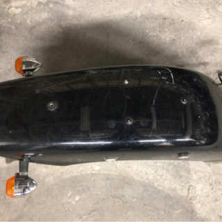 エリミネーター　リアフェンダーの画像