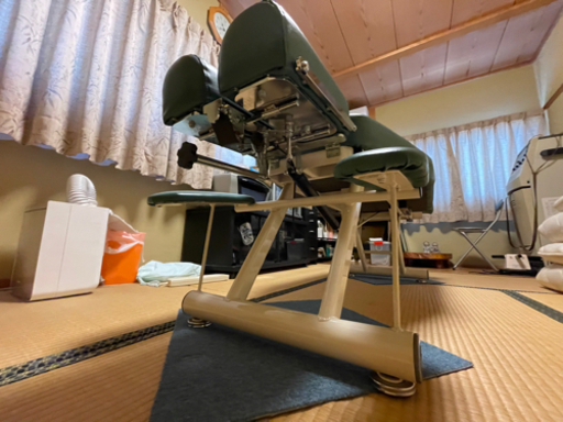 診療ベッド　超美品
