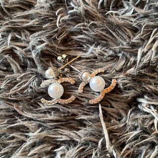 ピアス　シャネルの画像