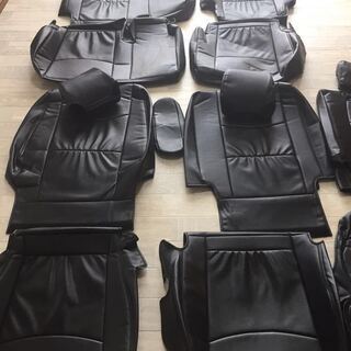 トヨタ　アイシスシートカバー　1台分