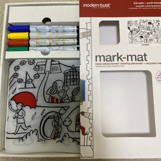 新品未使用　お食事用ベビープレースマット(London)の画像