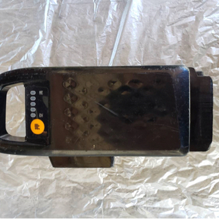 バッテリーと充電器のセットです。の画像