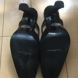 pinky & dianne オープンバックパンプス 23.5の画像