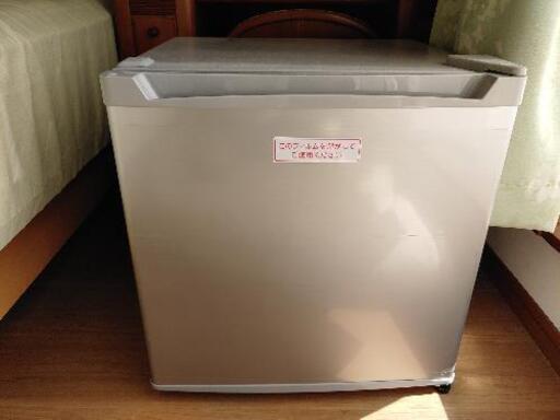 値下げしました！新品同様　冷蔵庫 46L 1ドア 小型 右開き 幅47cm シルバー PRC-B051D-S