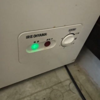 上開き式冷凍庫　100L 2018年製　アイリスオーヤマの画像