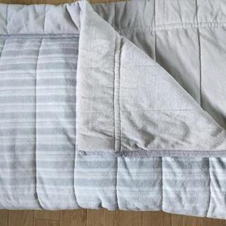 ニトリ　肌ぶとん　コットンベロア