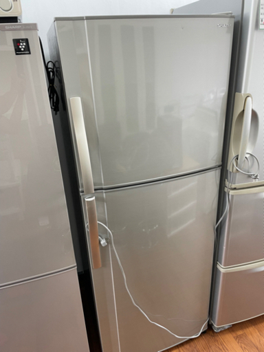 送料・設置込み　冷蔵庫　290L SHARP 2012年