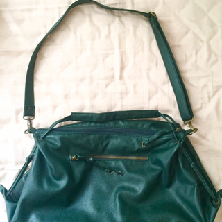 【取引中】合皮2wayカバン 深緑色の画像