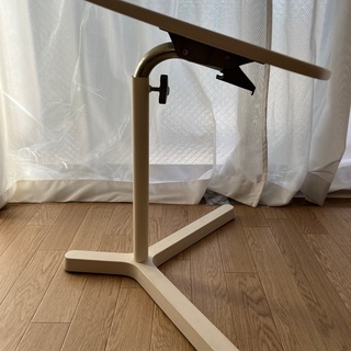 IKEA サイドテーブル　コーナーテーブルの画像