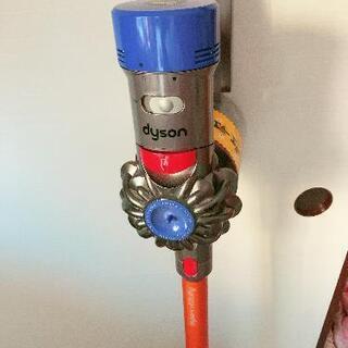 ダイソン掃除機（充電池 要交換）
